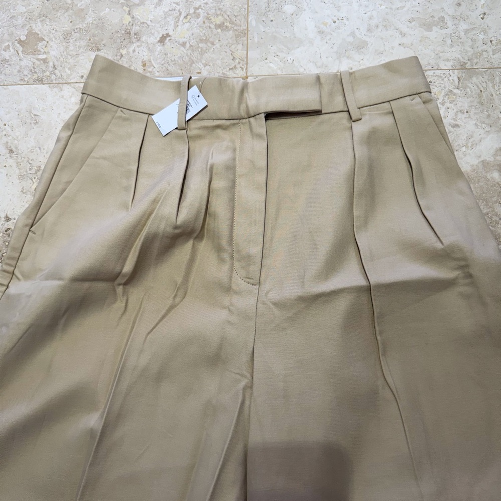 Banana Republic Tan Pleated Pants